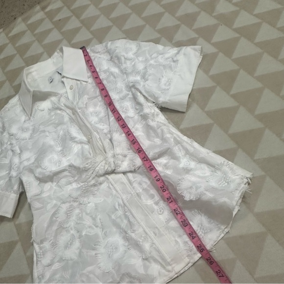 Tanya Taylor white collared floral short sleeve button down twist front top - Picture 3 of 5